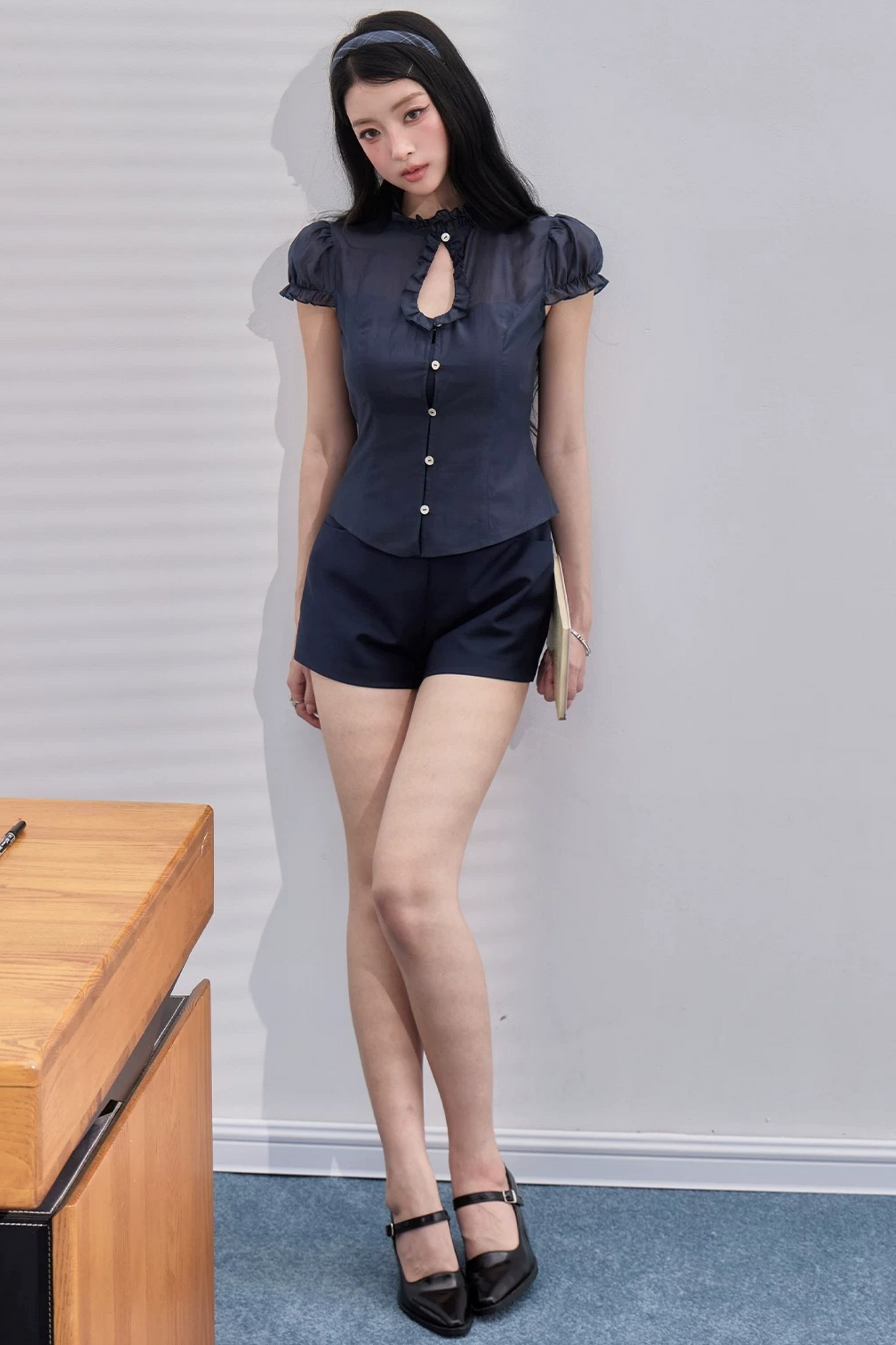 Waist-Cinching Lace Puff-Sleeve Blouse