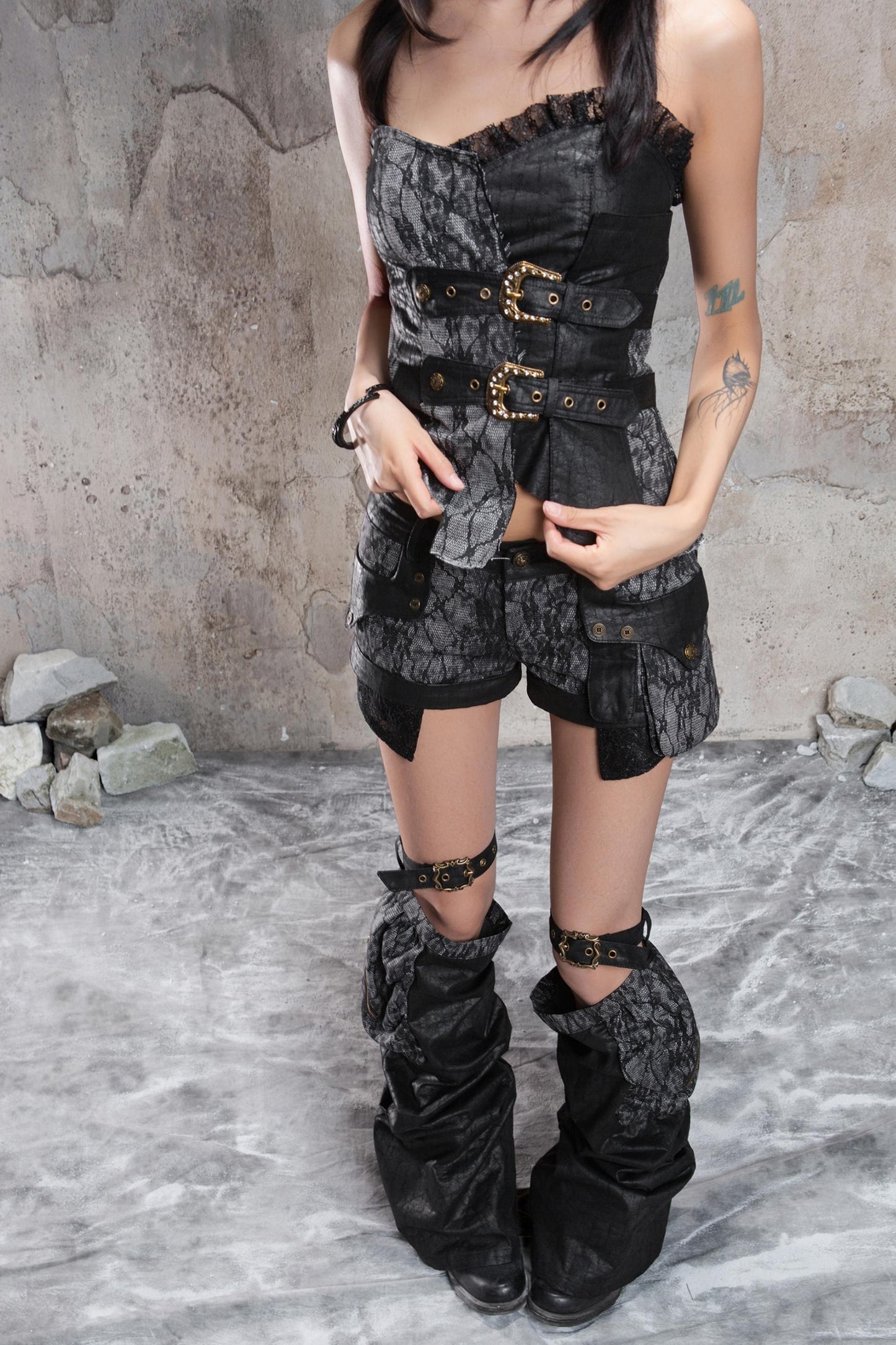 Retro Distressed Slim Shorts & Socks Set-Up