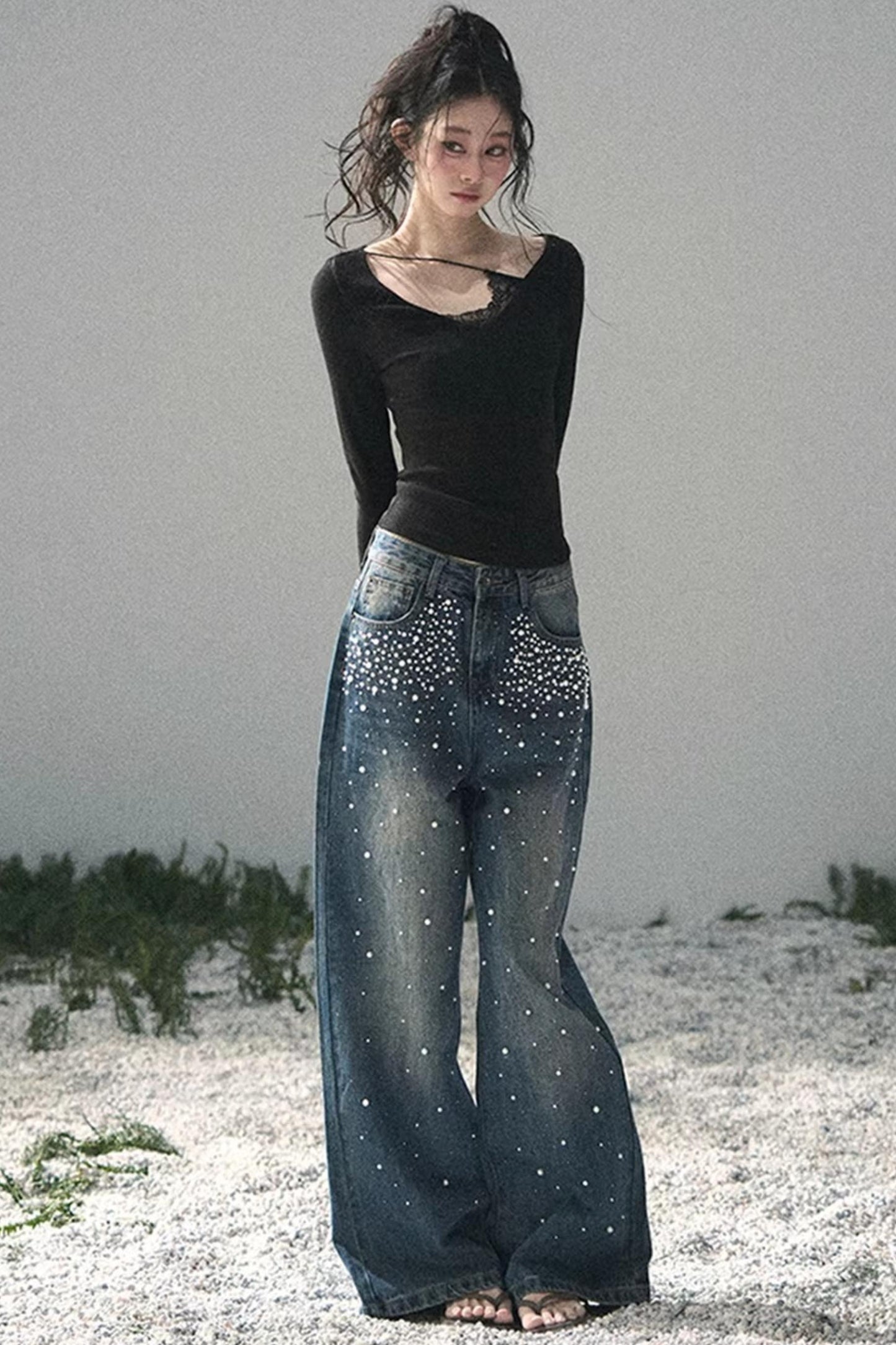 Pantalon en jean bleu clair perlé