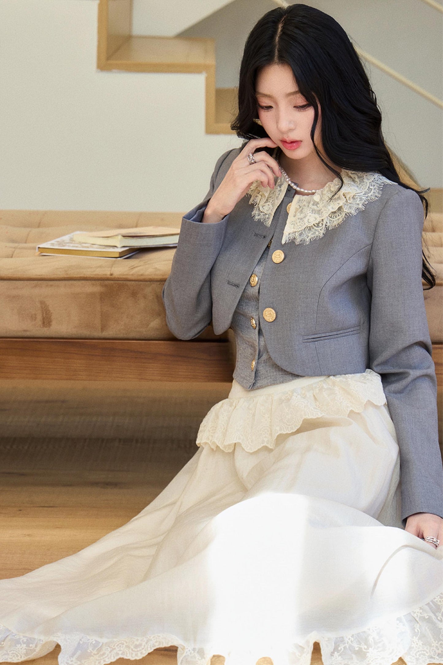 Lace Collar Gray Suit Set-Up