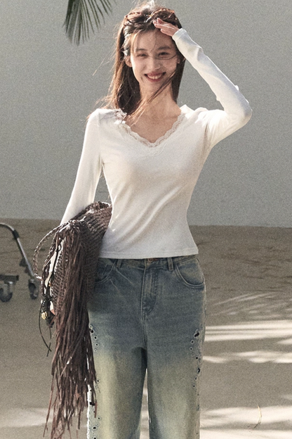 Laser Embroidery Distressed Jeans