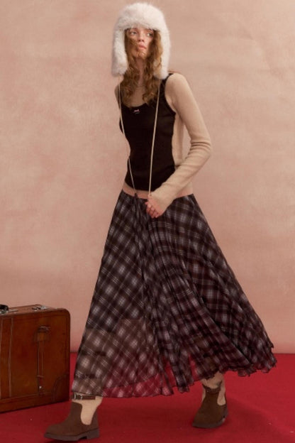 Contrasting Color Layered Sweater