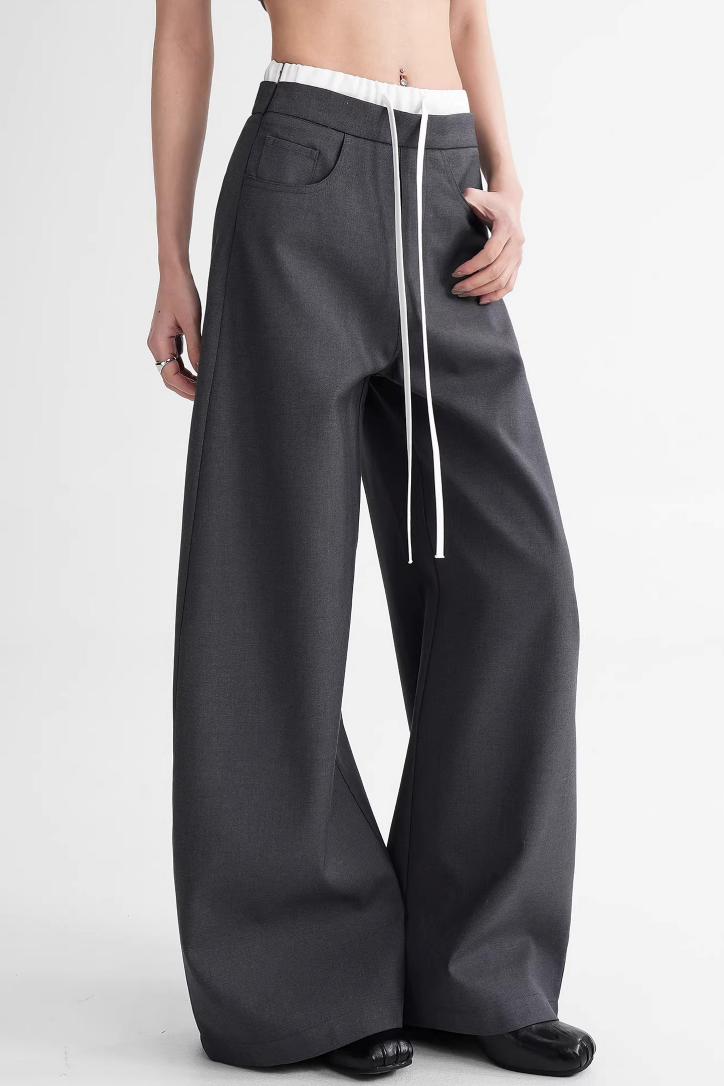 Elegant Color-Blocking Wide-Leg Pants