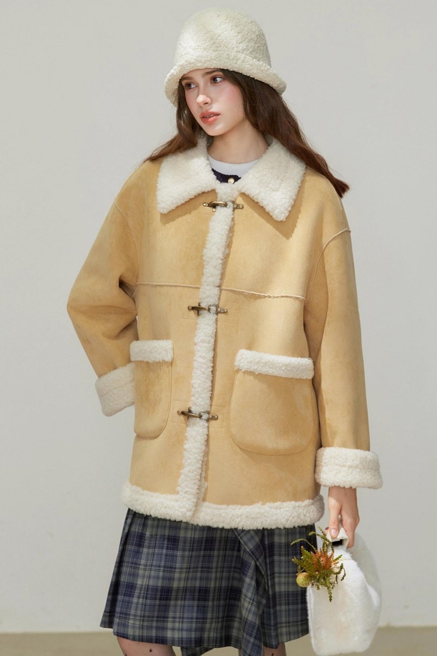 Loose Fit Lambswool Coat