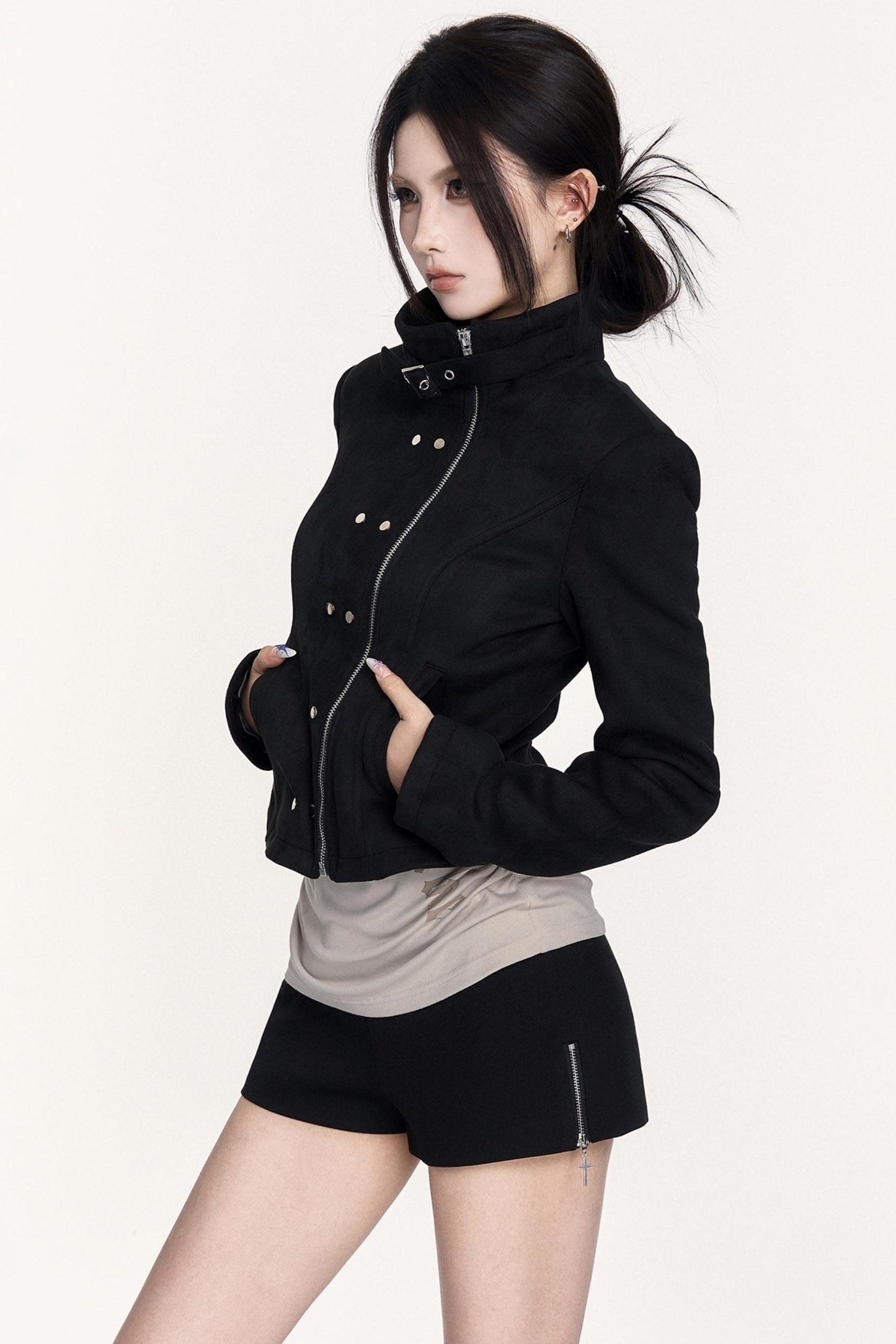 V-Neck Print Long-Sleeved T-Shirt