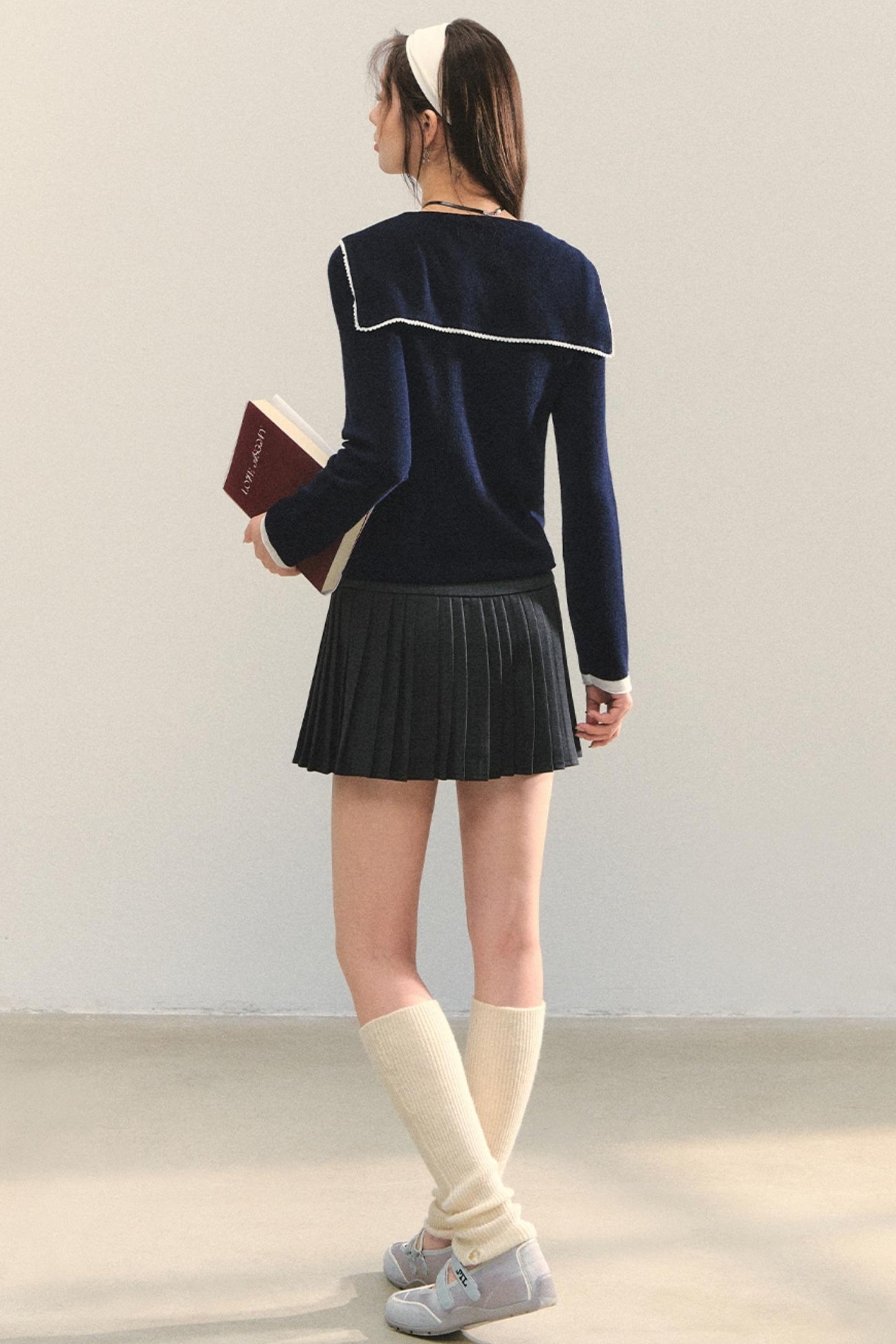 Sweet Navy Neck Knit Cardigan