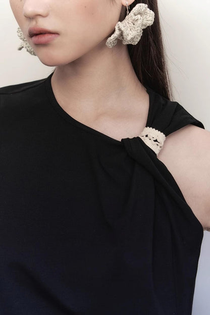 Twisted Cloud Shoulder Tee