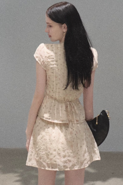 Floral Waist-Cinching Slim-Fit Short-Sleeved Top Skirt Set