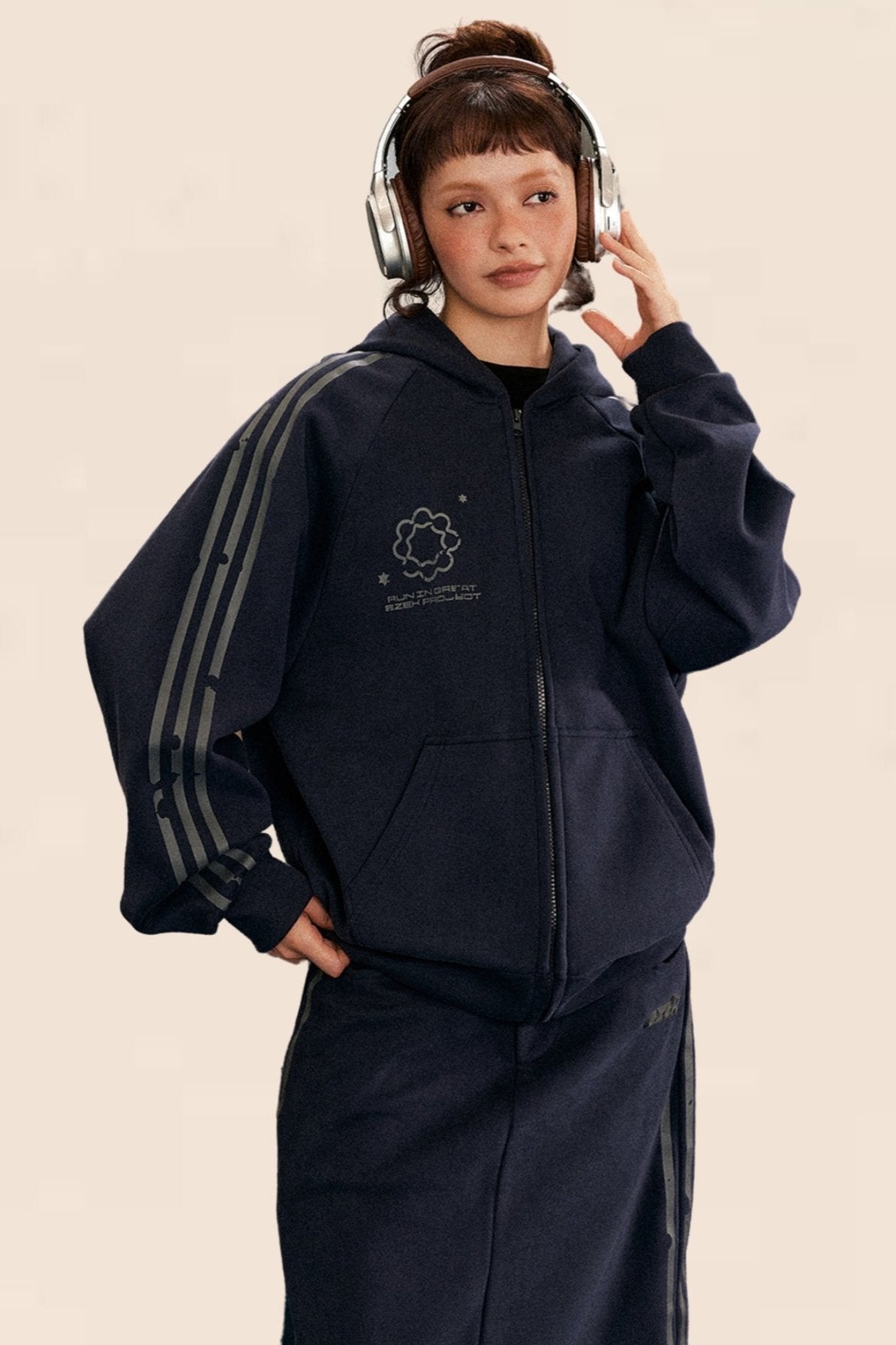 Three-Bar College Hooded Zipper Sweatshirt Set-Up