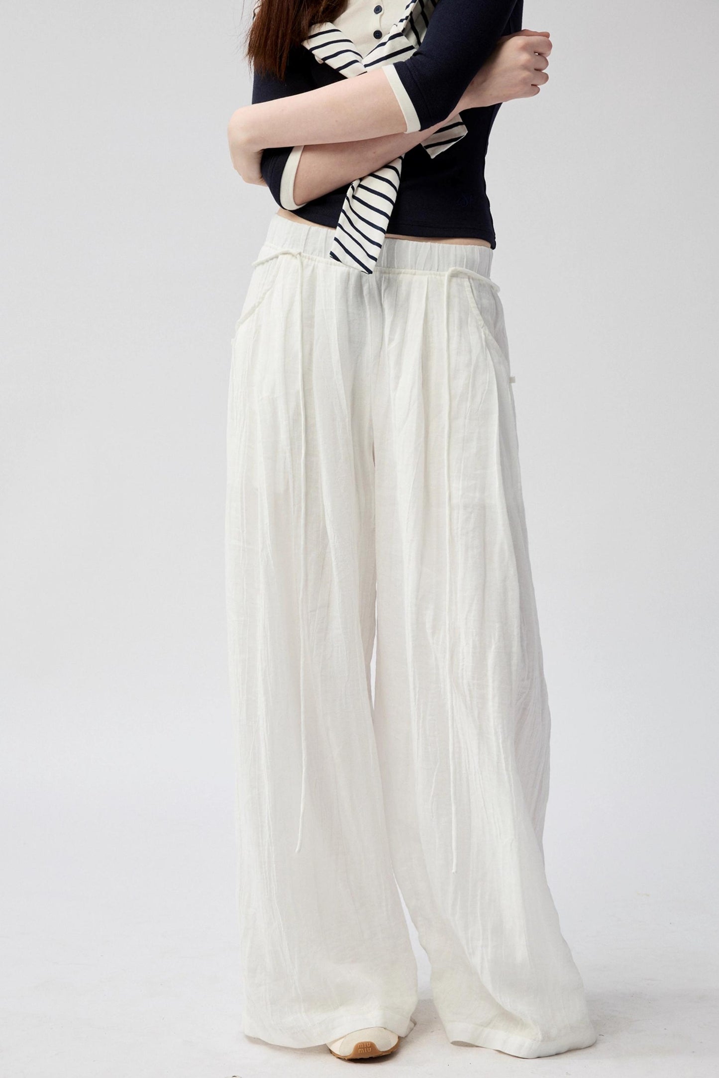 Smooth Line White Pants