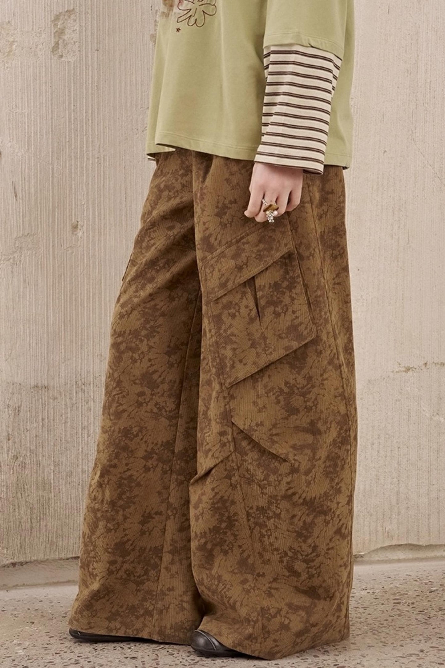 Vintage Print Loose Cargo Pants