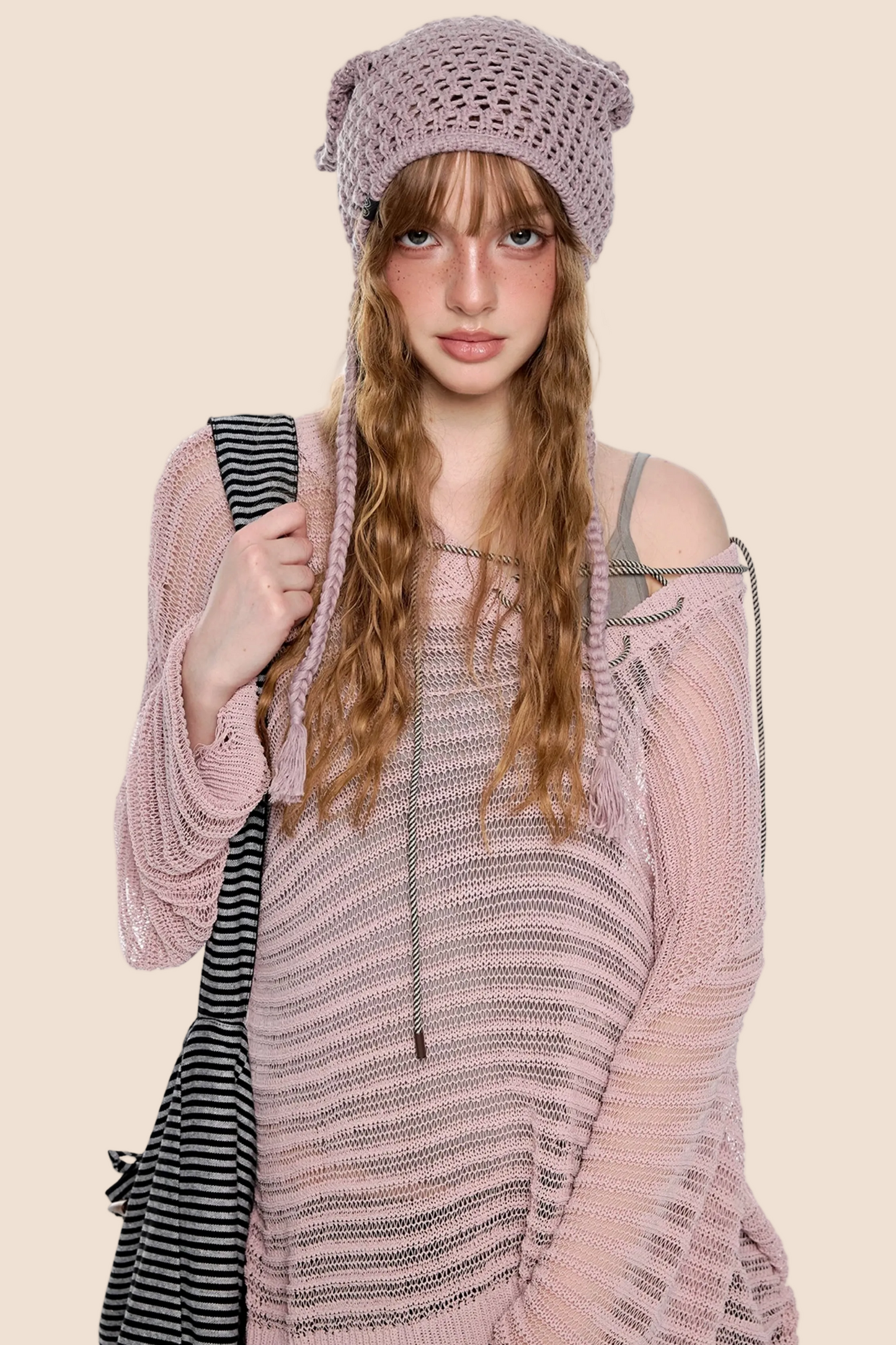 Blusa a righe con colletto e cut-out