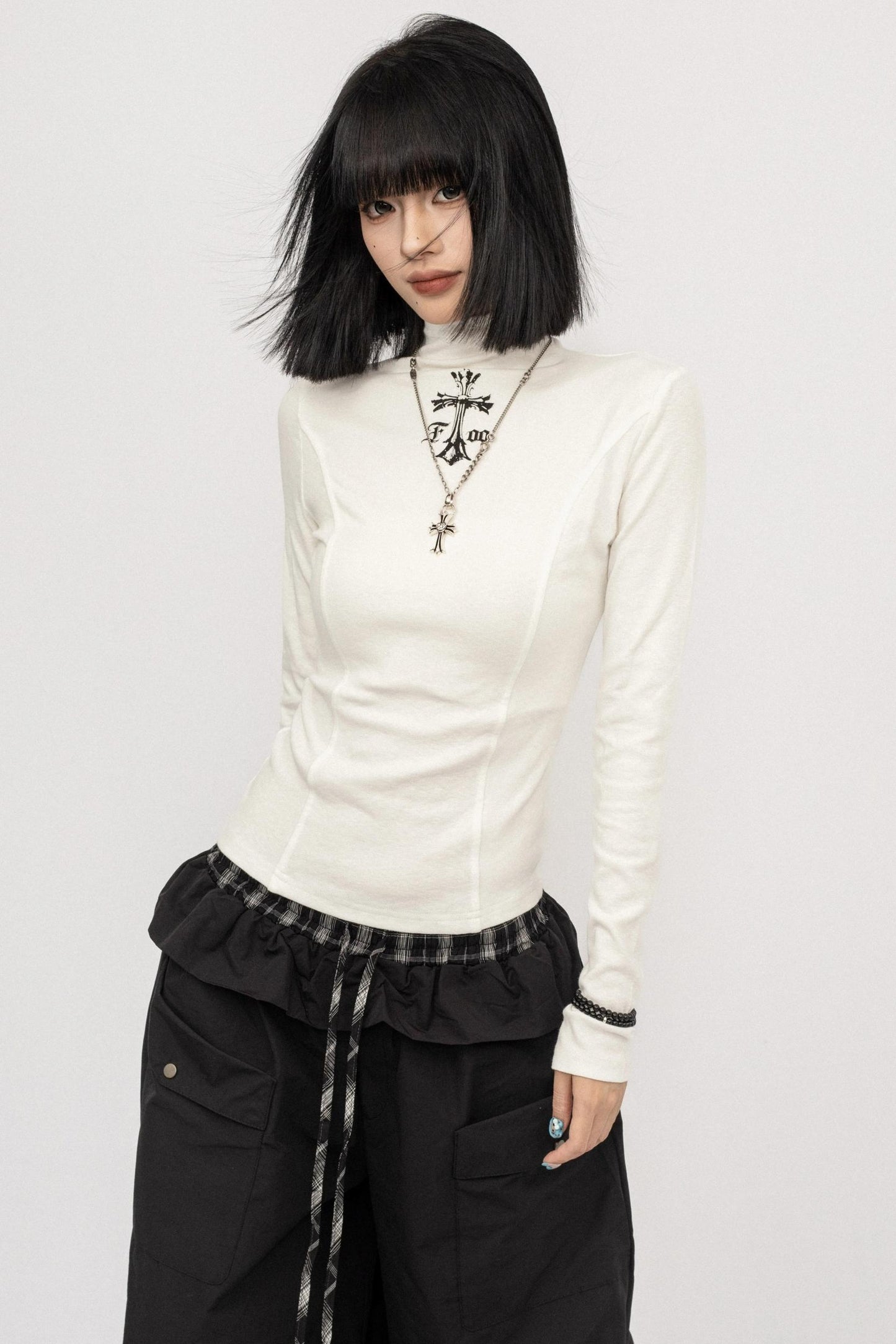 Autumn Vintage Spice Black Shoulder T-Shirt