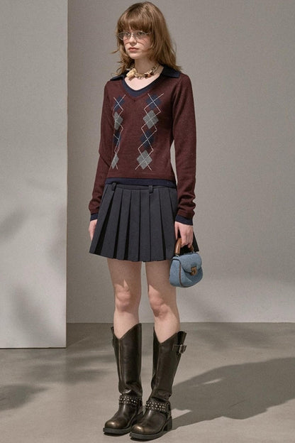 Contrast V-Neck Pullover