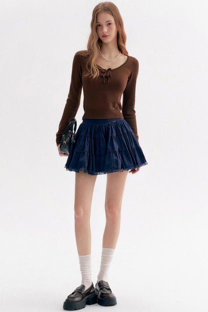 Bow Wavy Lace U-Neck Slim Top