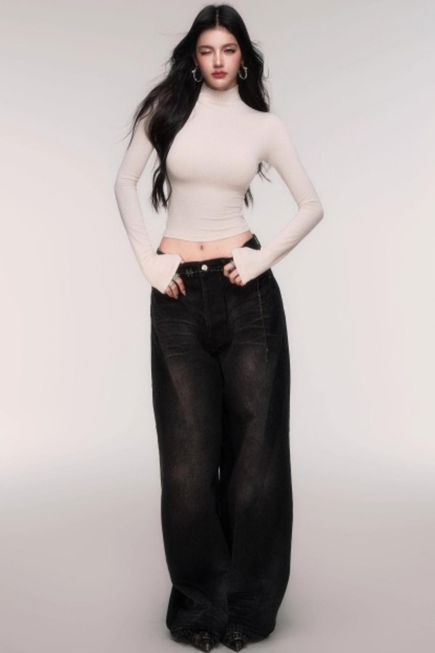 Light Distressed High-Waisted Jeans