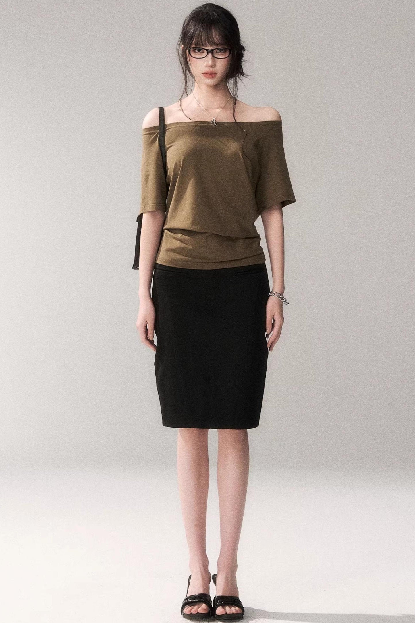 Off-Shoulder Stretchy Summer Top