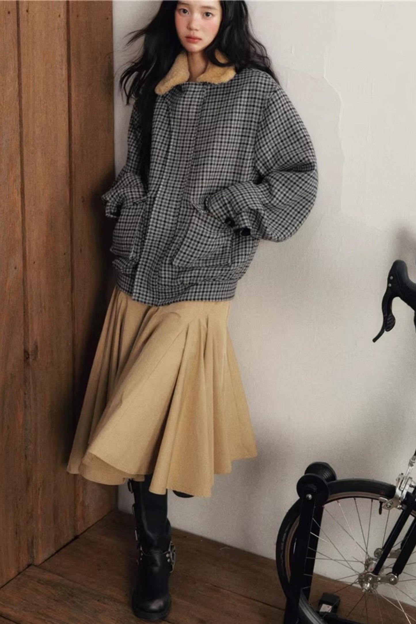 Edge Large Irregular Skirt