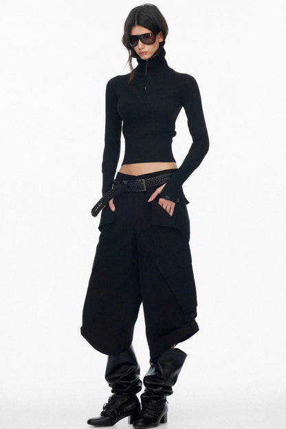 Half-Turtleneck Zip-Up Knitted Design Top