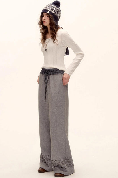 Lace-Trimmed Bow Hollow Knit Top