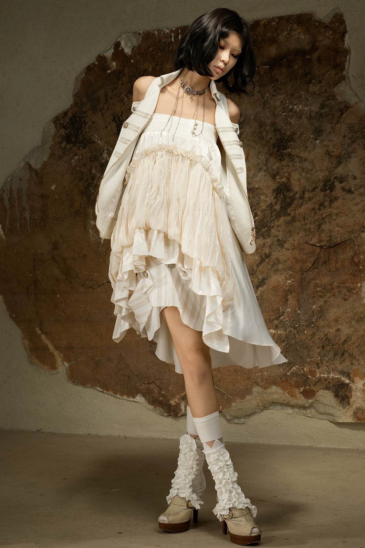 Asymmetrischer Rock mit hoher Taille