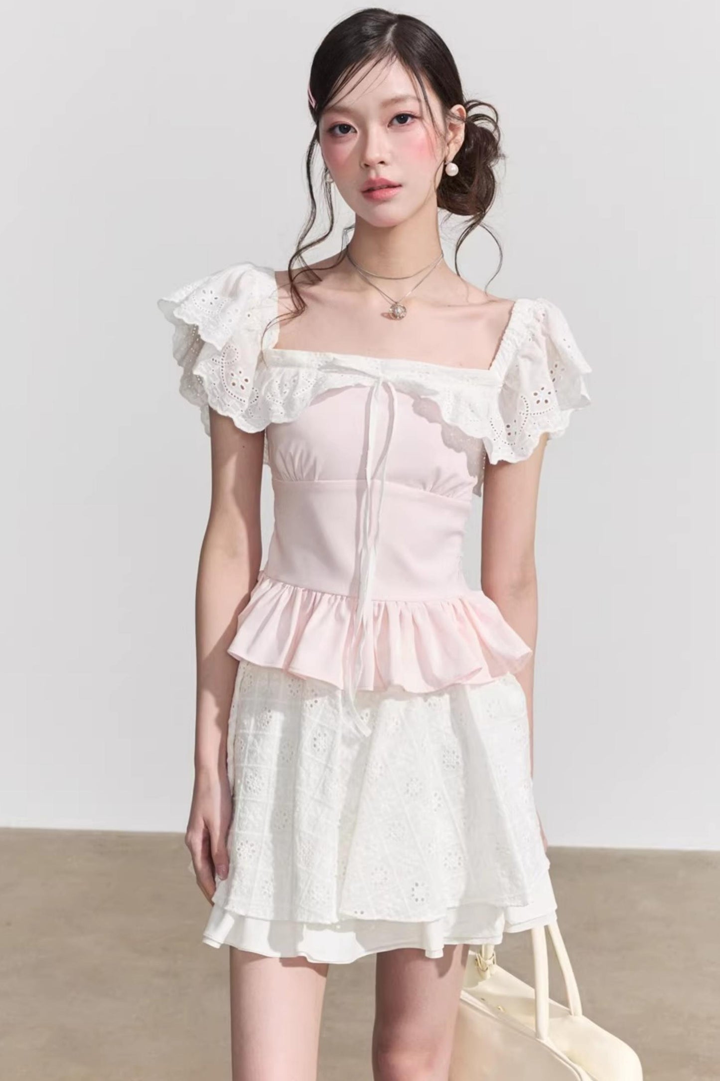 Blusa francese a fiori con volant