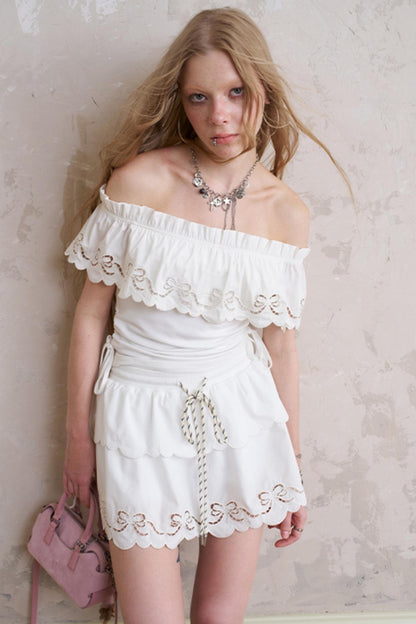 One-Shoulder Lace Wave Top