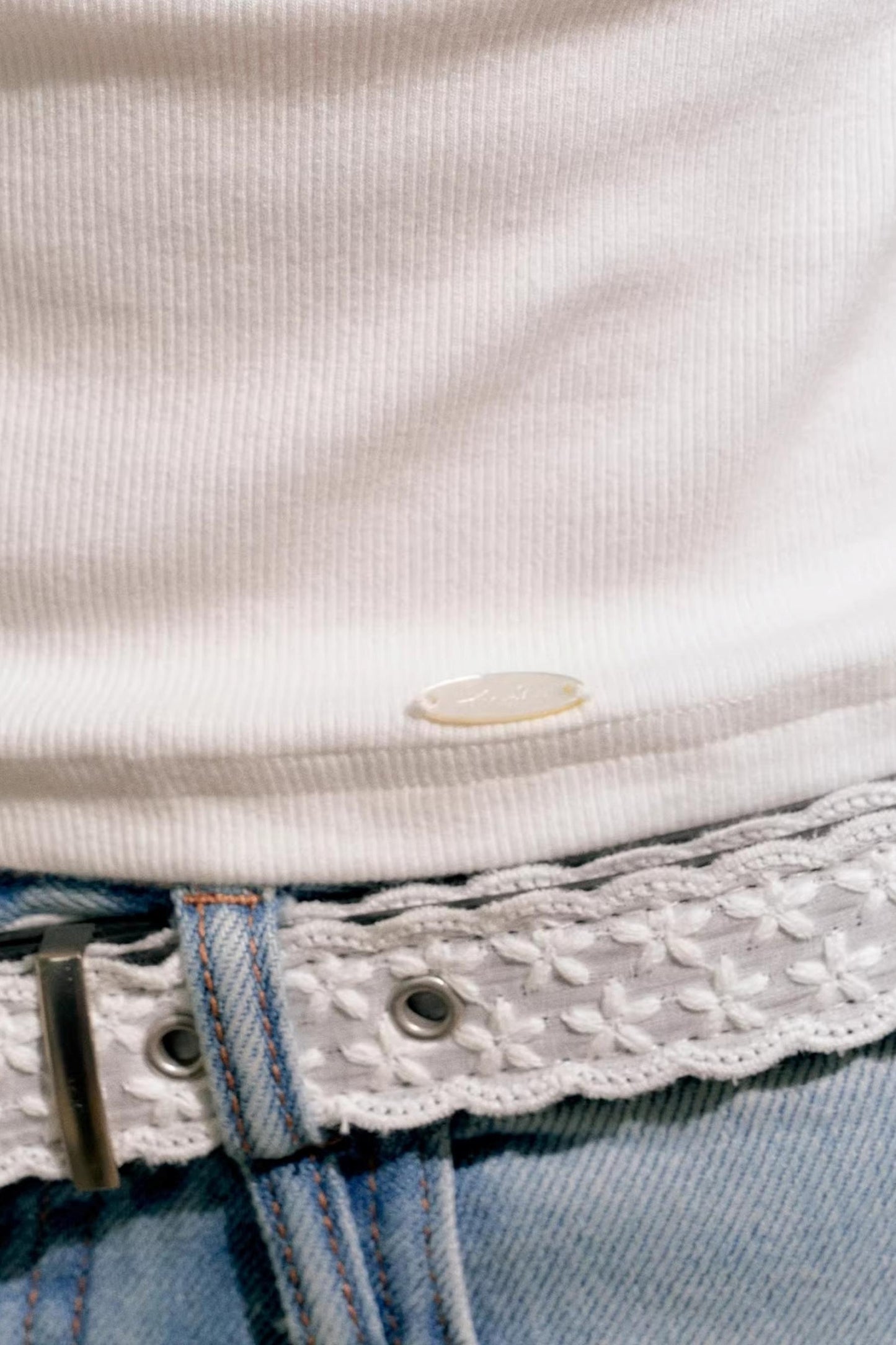 Minimal Line T-Shirt