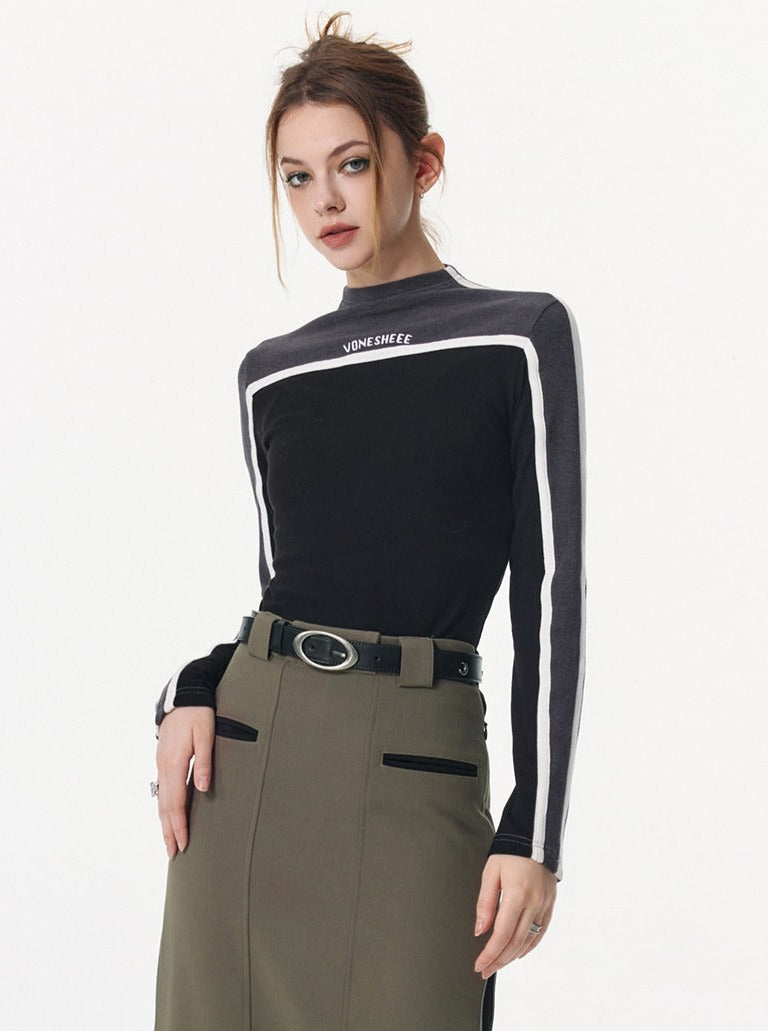 Elastic turtleneck T-shirt