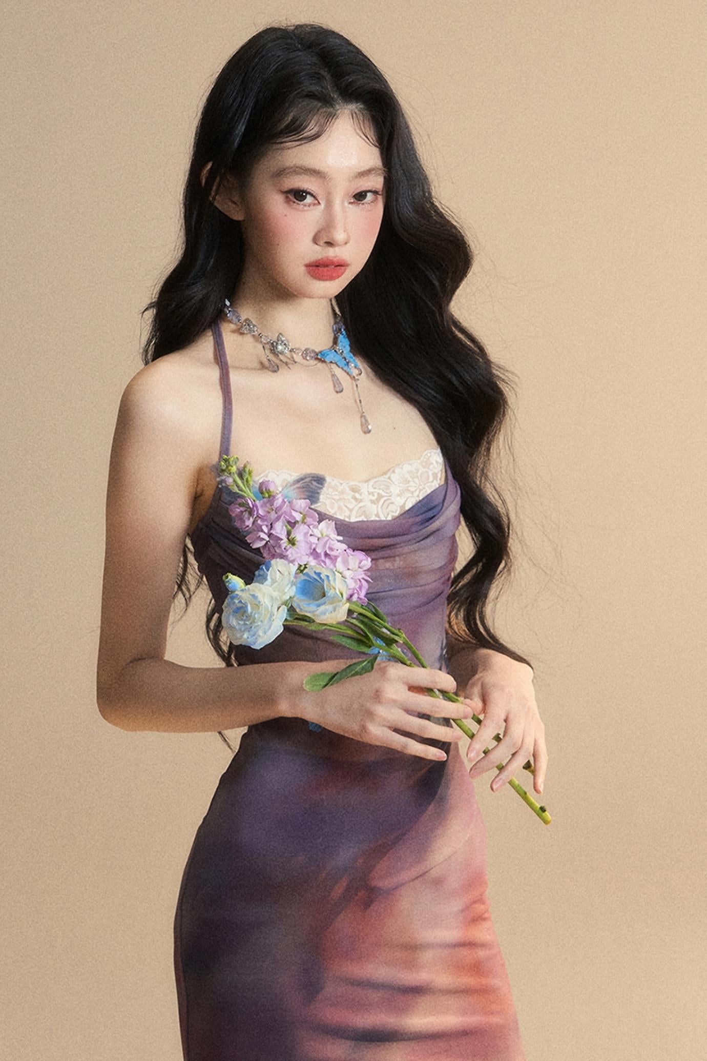 Elegant Waist-Shaped Dress