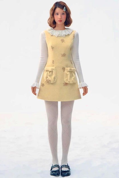 Three-Dimensional Lace Knit Slim Top