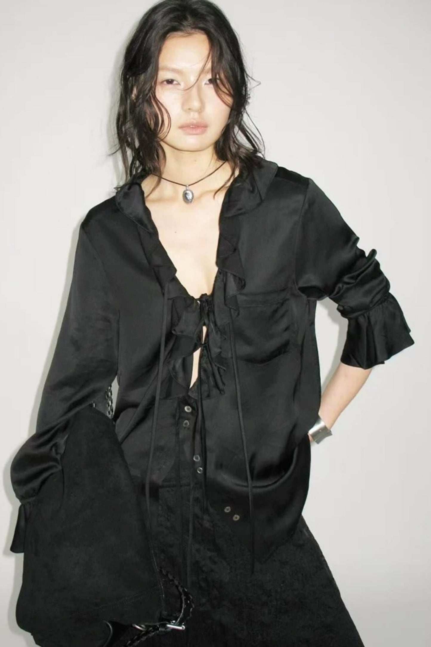 Minimalist Ruffle Black Shirt