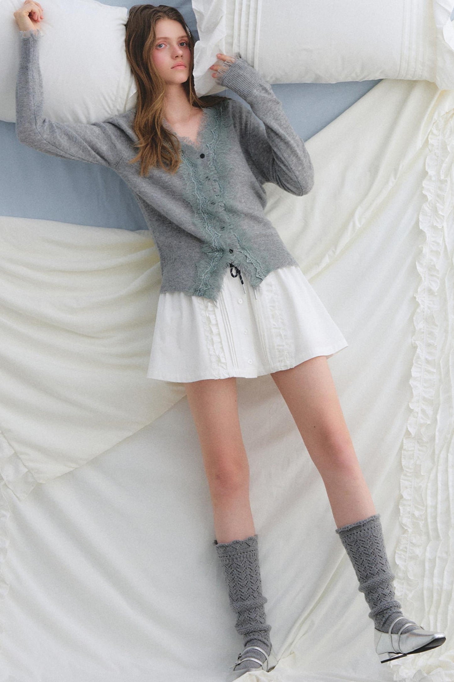 Wool Lace V-Neck Knit Top