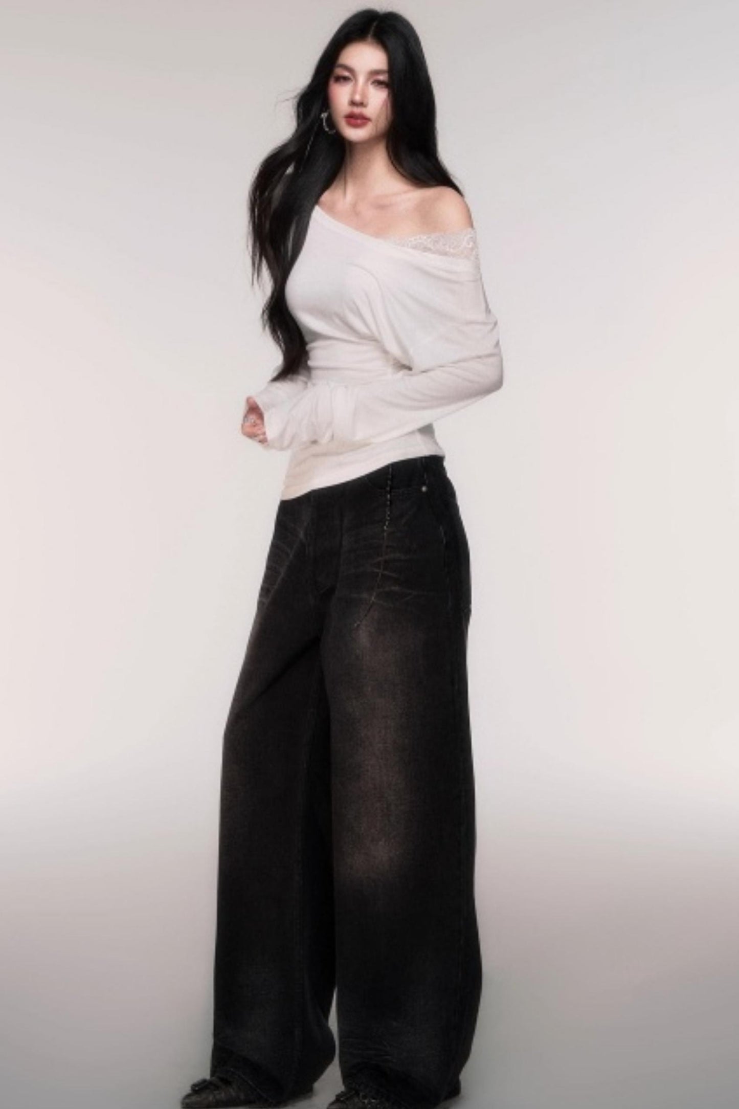 Light Distressed High-Waisted Jeans