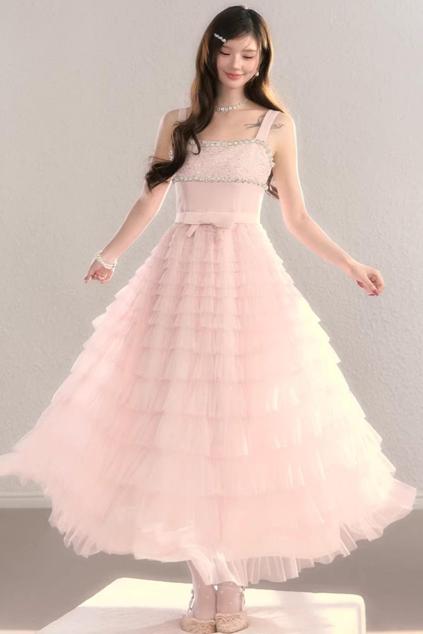 Robe en Dentelle Rose Rêvée