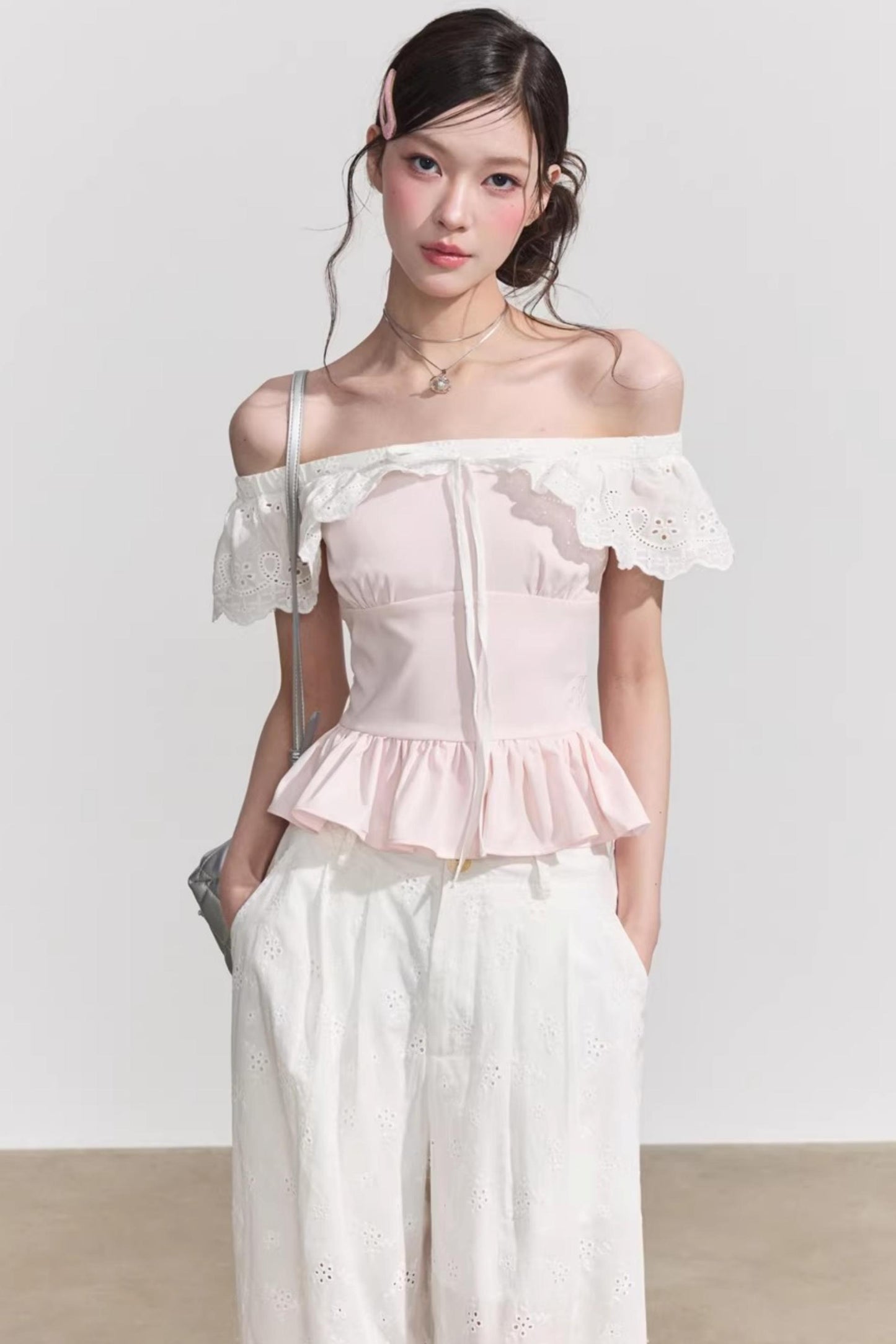 Blusa francese a fiori con volant