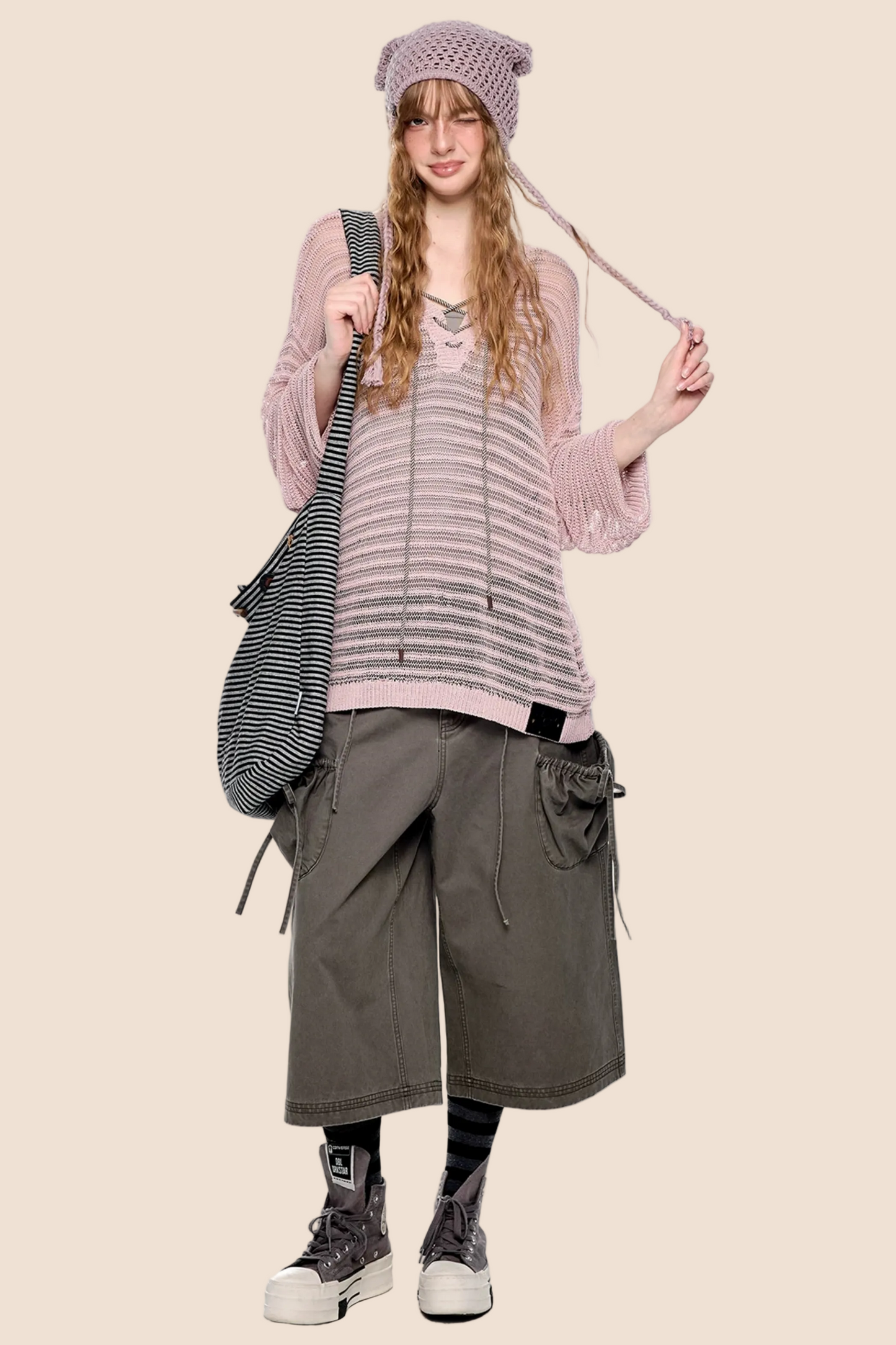 Blusa a righe con colletto e cut-out