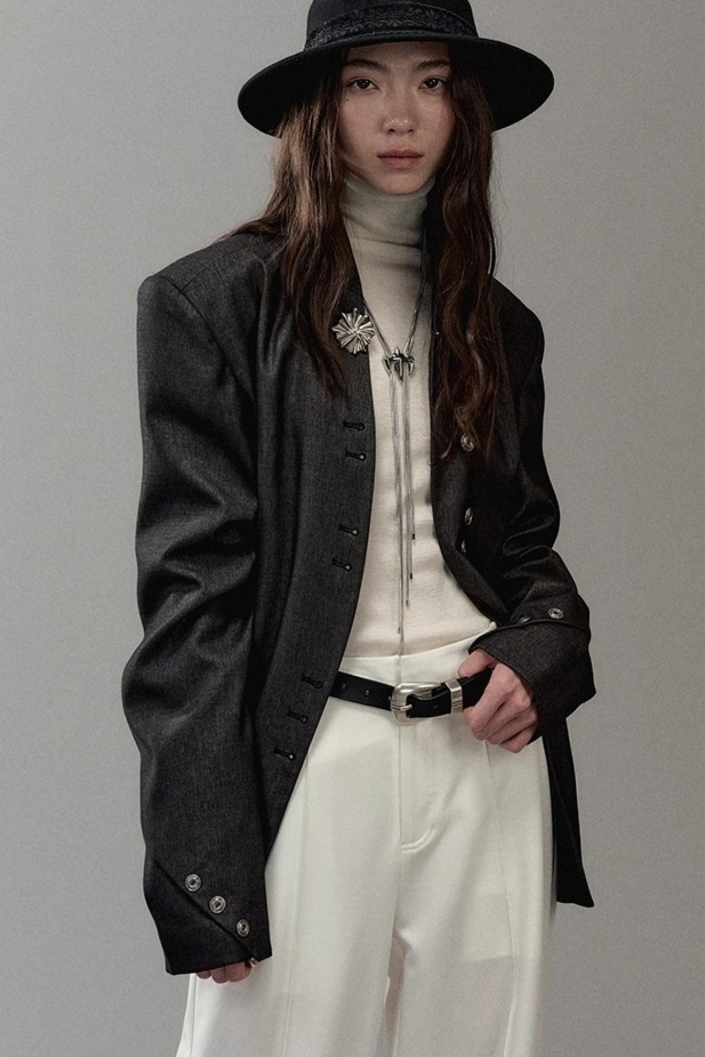 Shoulder Cut Moon Marks Blazer