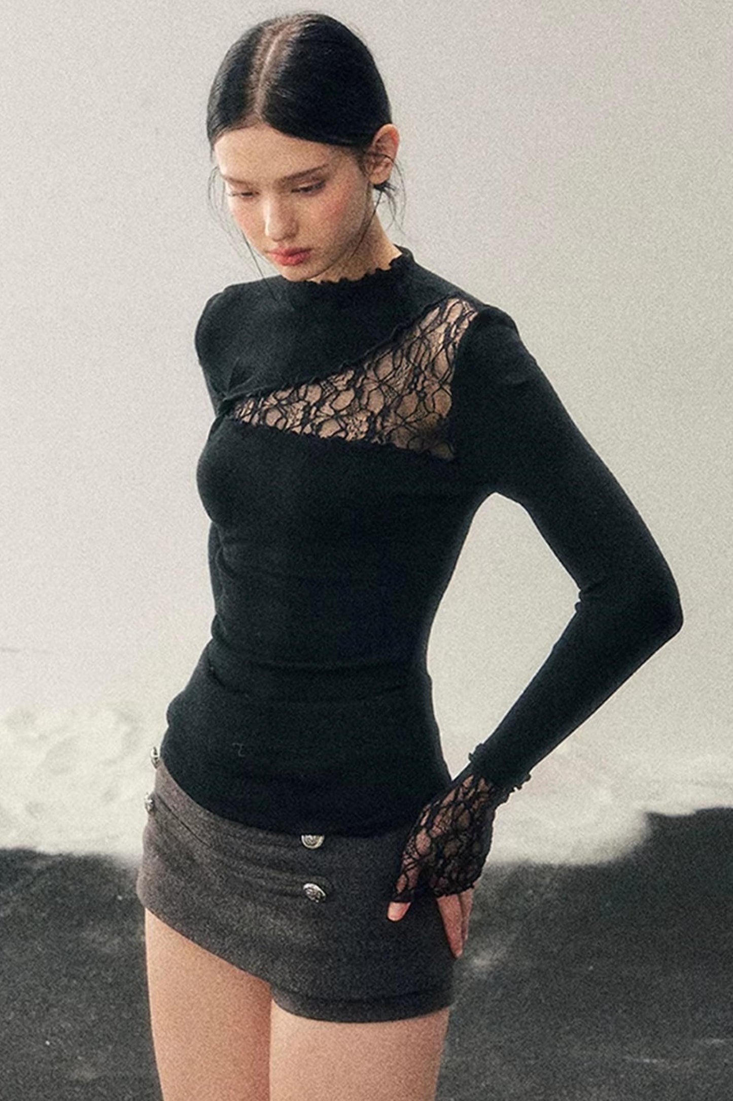 Lace Hollow-Out Slimming Top