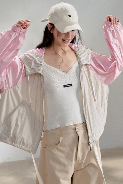 Textured White V-Neck Knitted Suspender Top