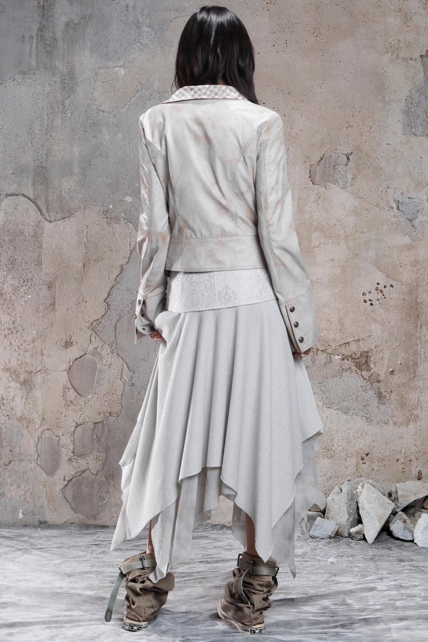 Irregular Multi-Layer Slim Rivet Skirt