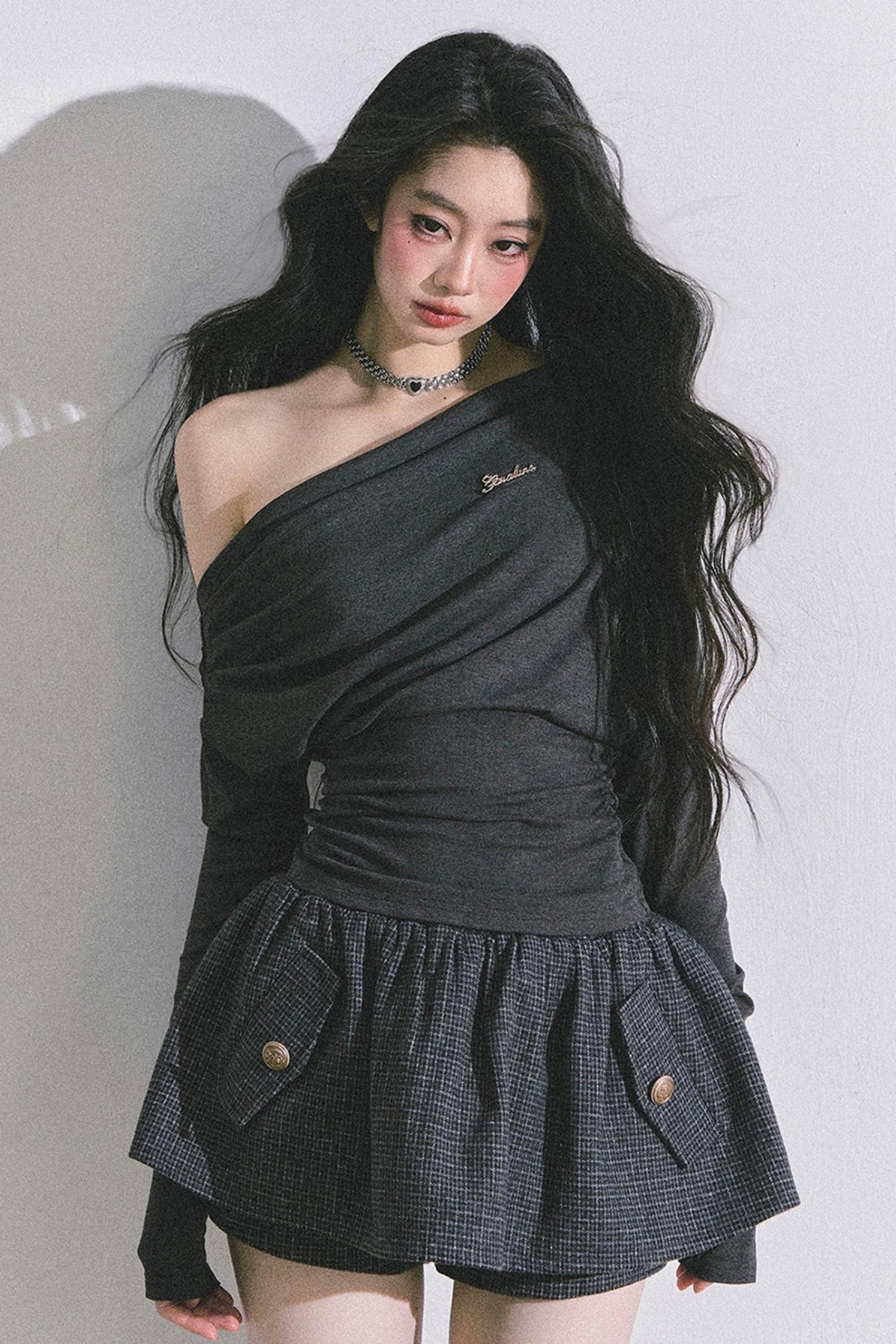 Melbourne Korean Slanted Shoulder T-shirt