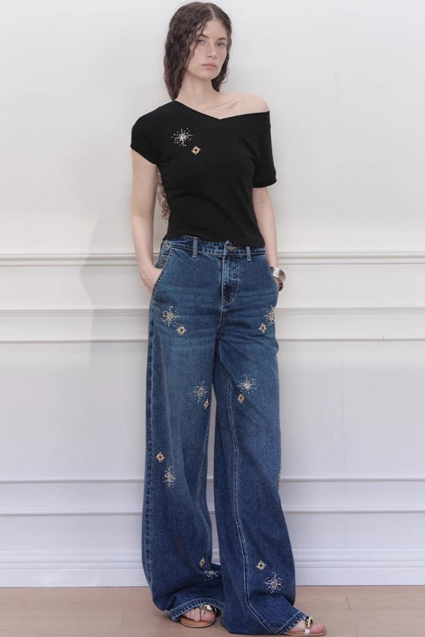 Yuan V-Neck Ribbed Top