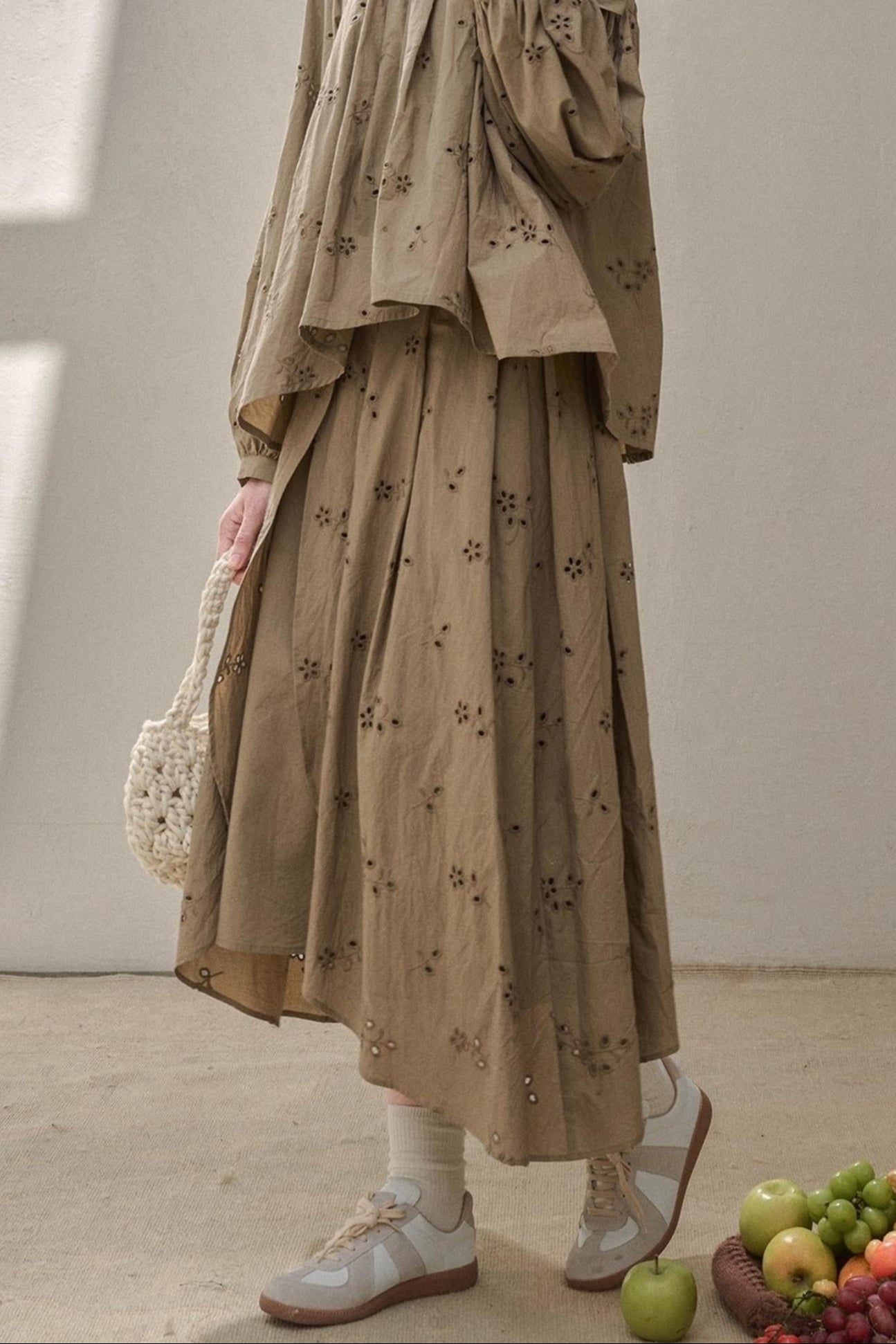 Embroidery Elegant Slanted Shoulder Skirt Set-Up