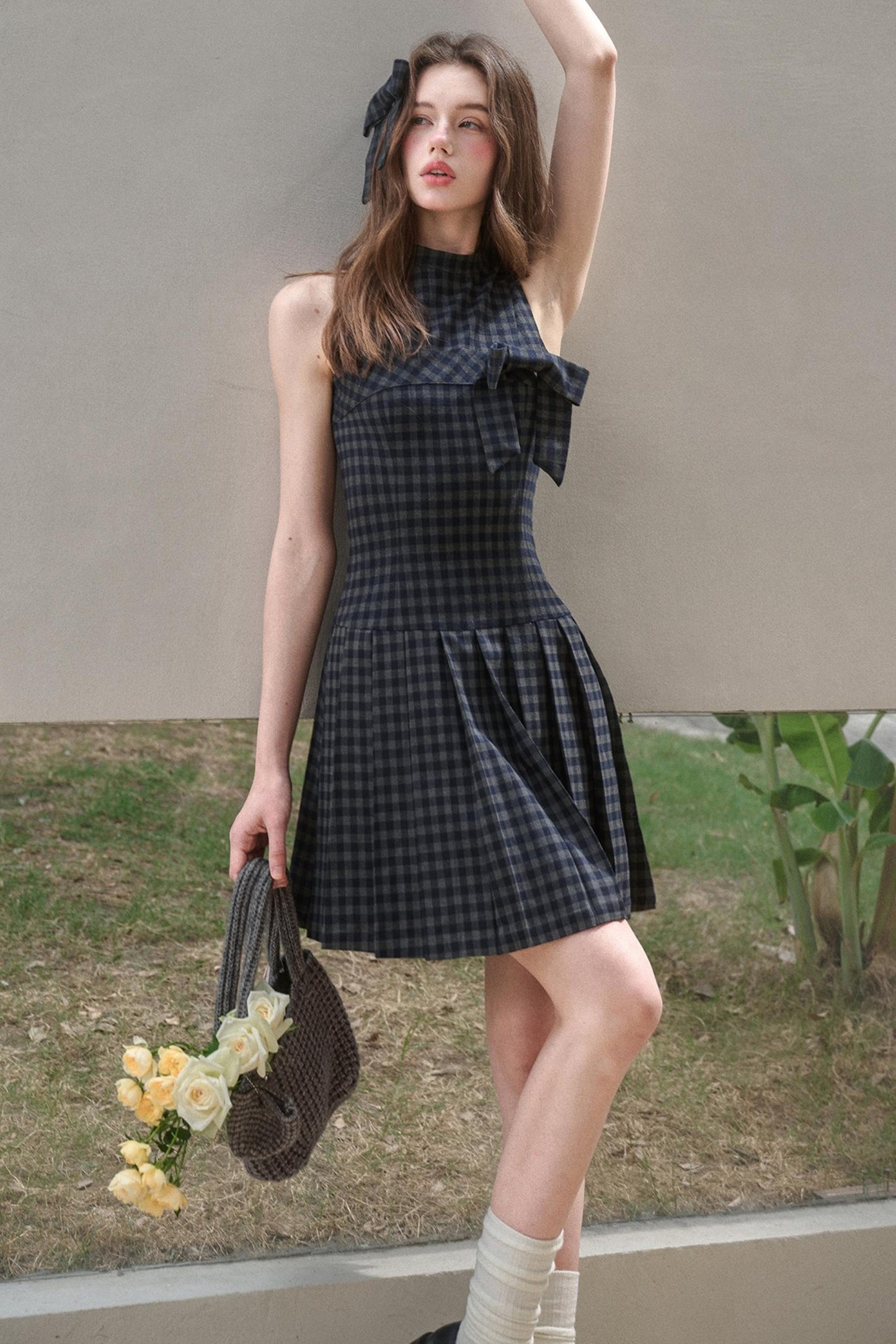 Elegant Bow Halterneck Check Pleated Dress