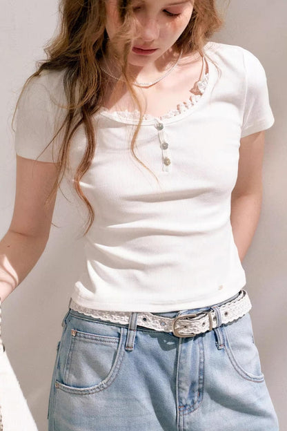 Minimal Line T-Shirt