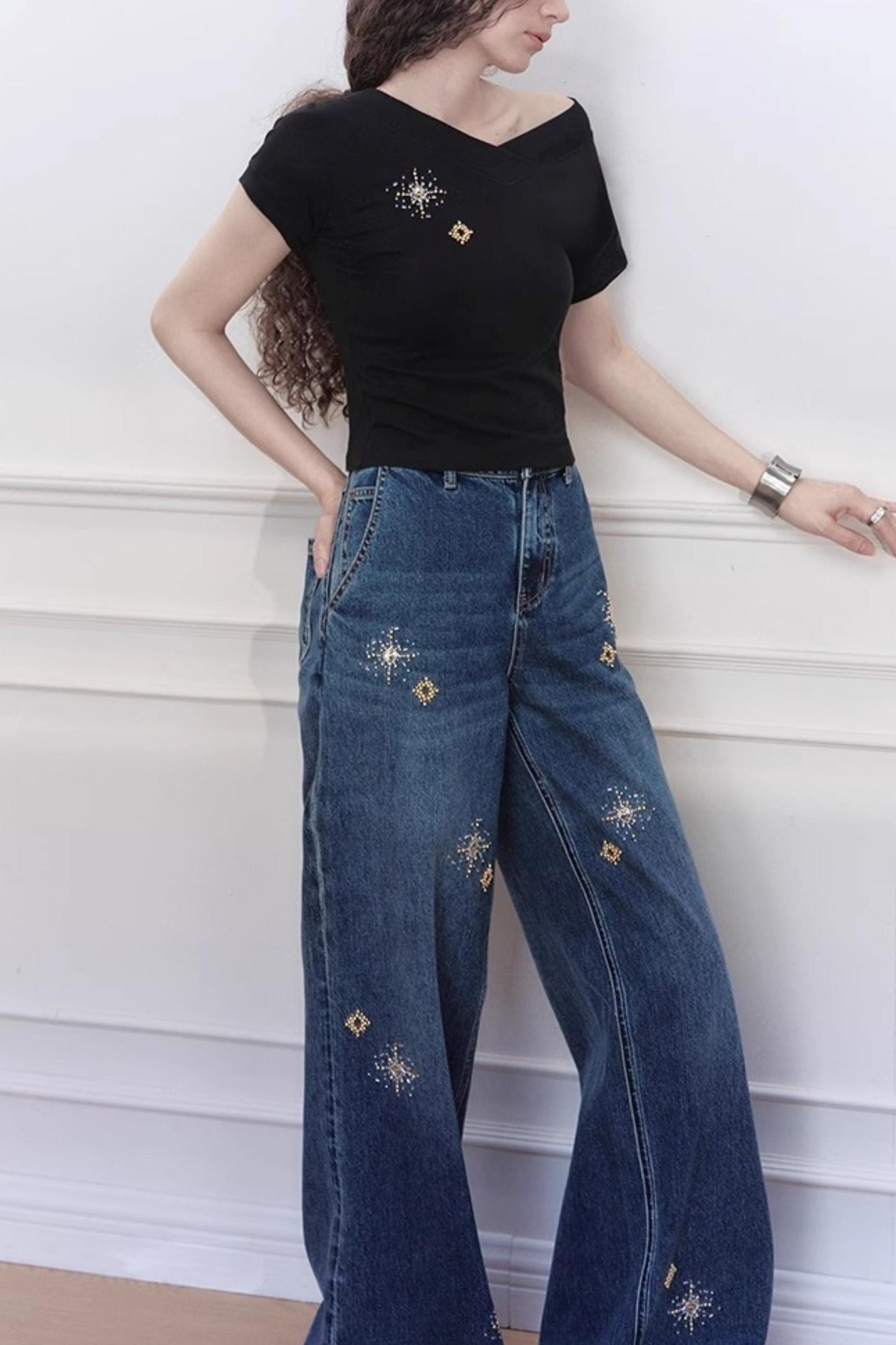 Yuan V-Neck Ribbed Top