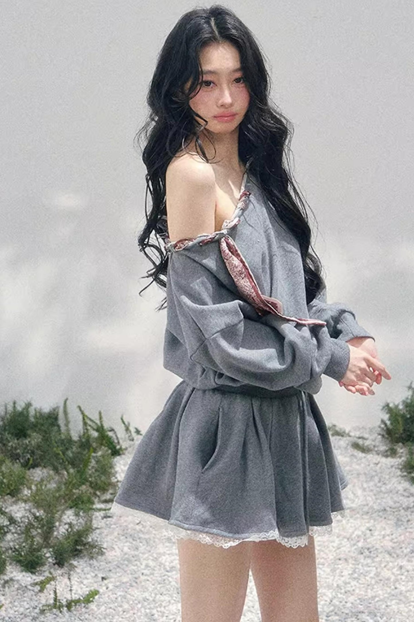 Spitzen-Ein-Schulter-Kleid