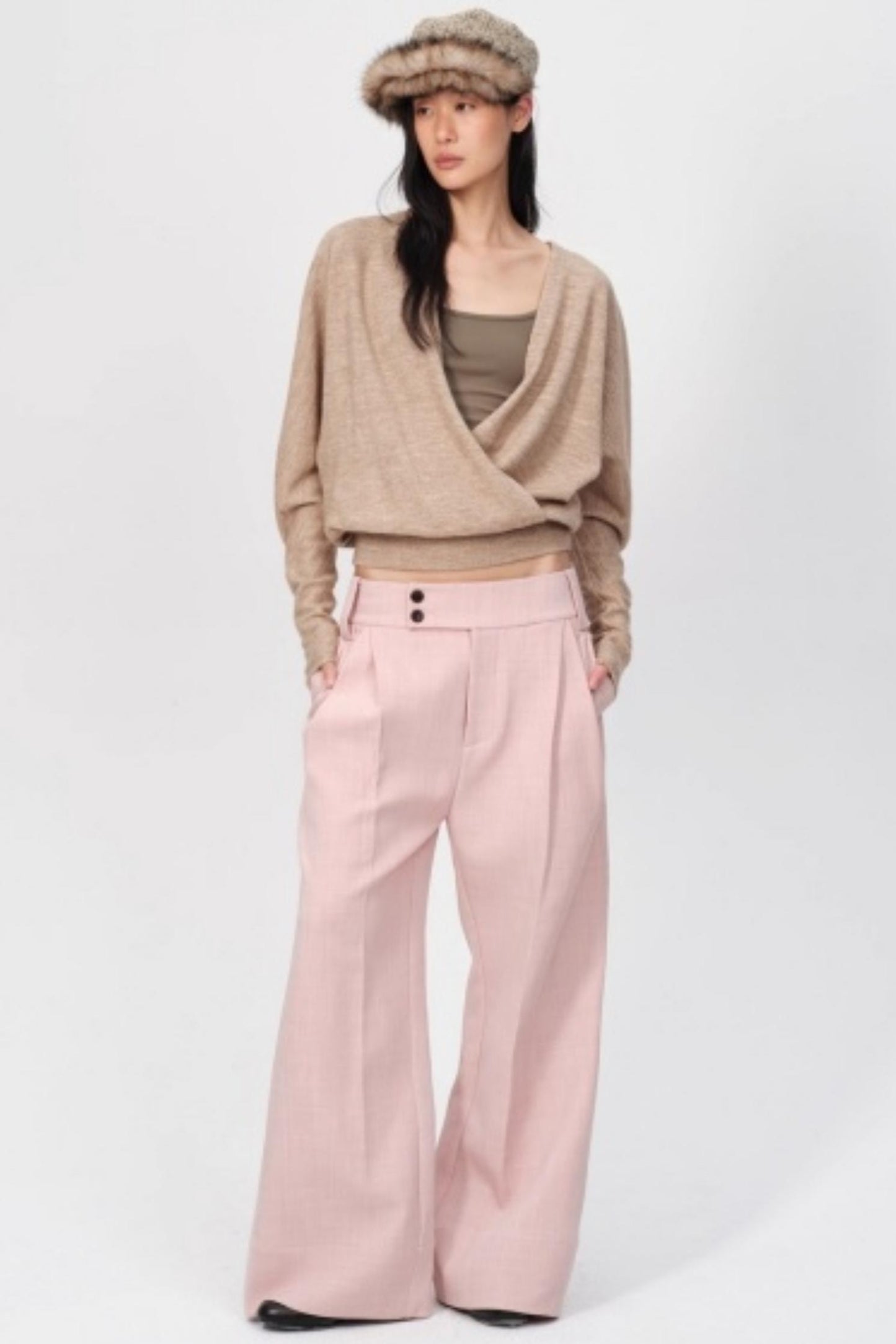 Pleated Low Rise Wide-Leg Pants
