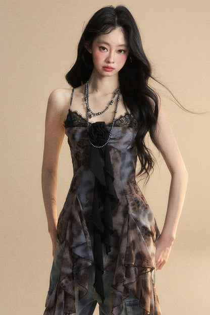 Waist-Shaped Lace Top